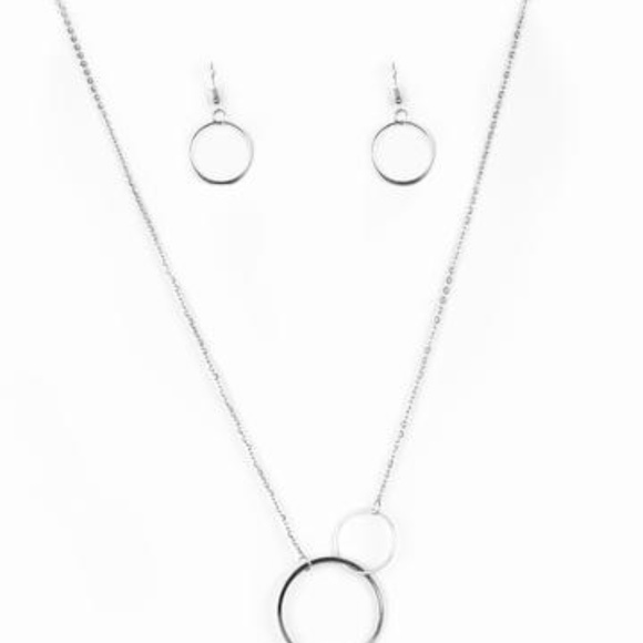 Paparazzi Long necklace (NWT) - Picture 2 of 3